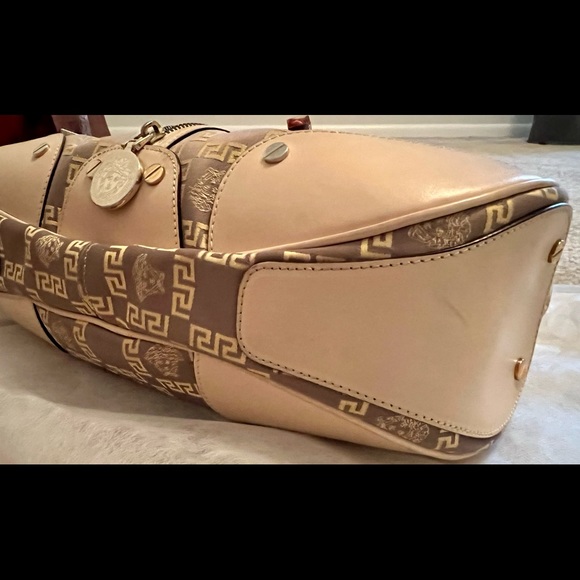 Versace Hobo Purse - Picture 17 of 17